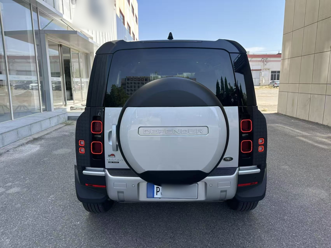 Defender 2020 110 P400 HSE photo 5