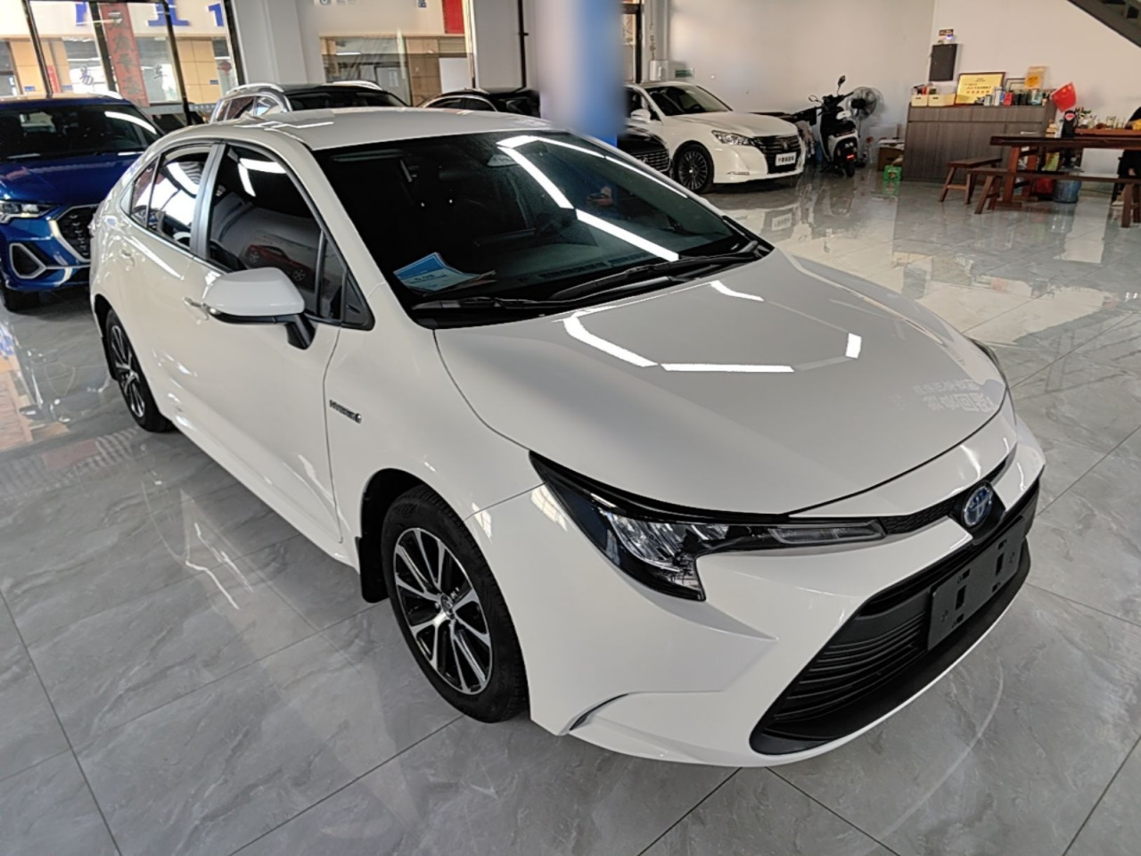 Levin 2023 Smart Hybrid 1.8L Leading photo 3