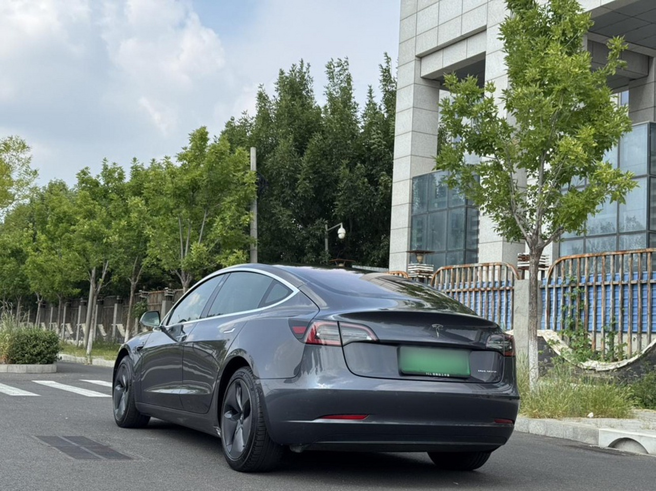 Model 3 Imported 2019 Long Range AWD photo 3