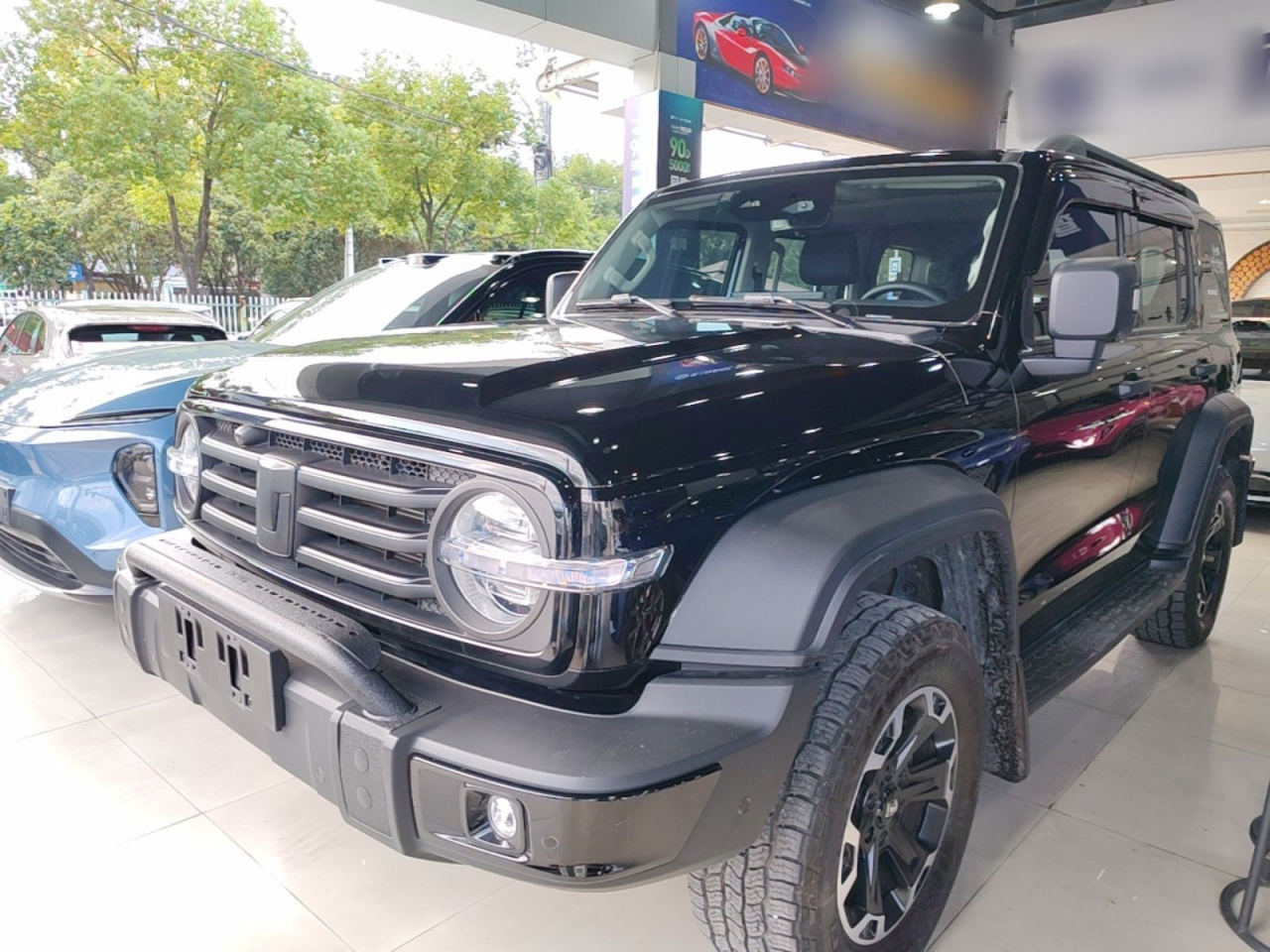 300 EV 2025 Hi4-T 37.1kWh