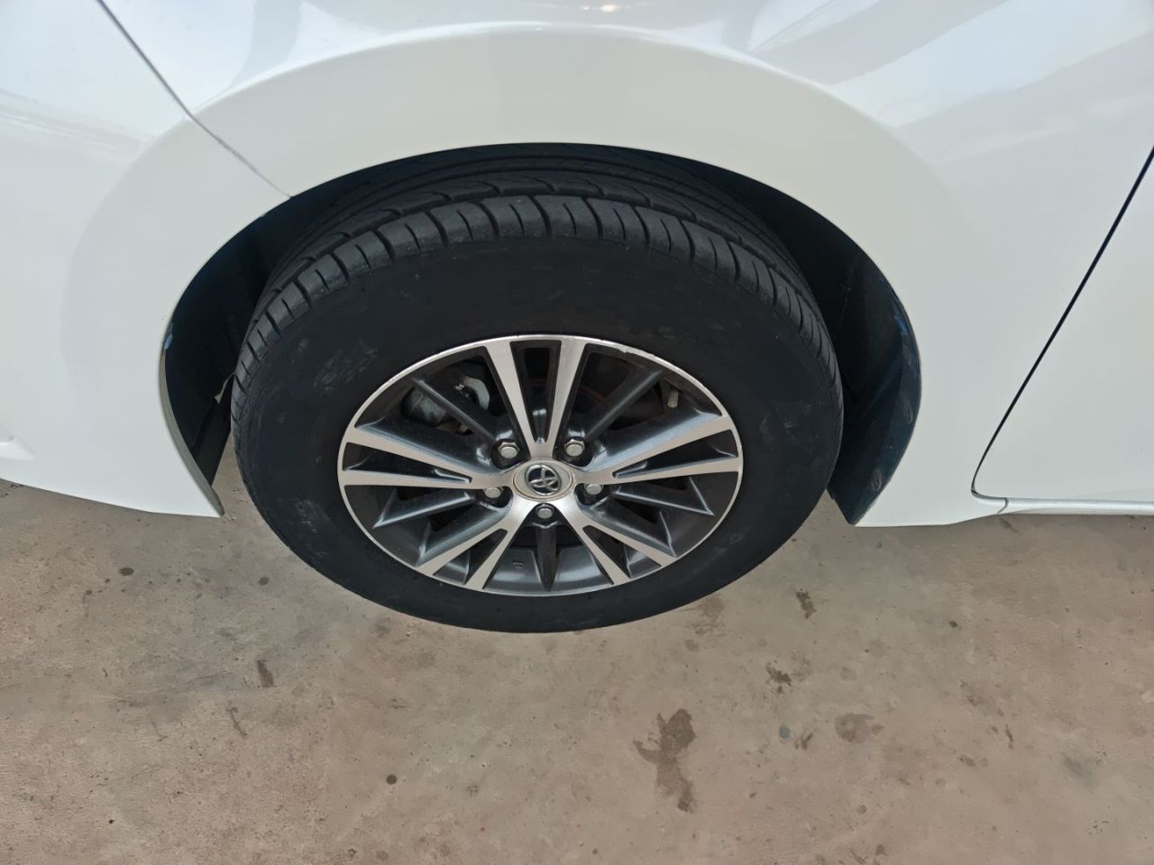 Levin 2016 1.6G MT Elite photo 2