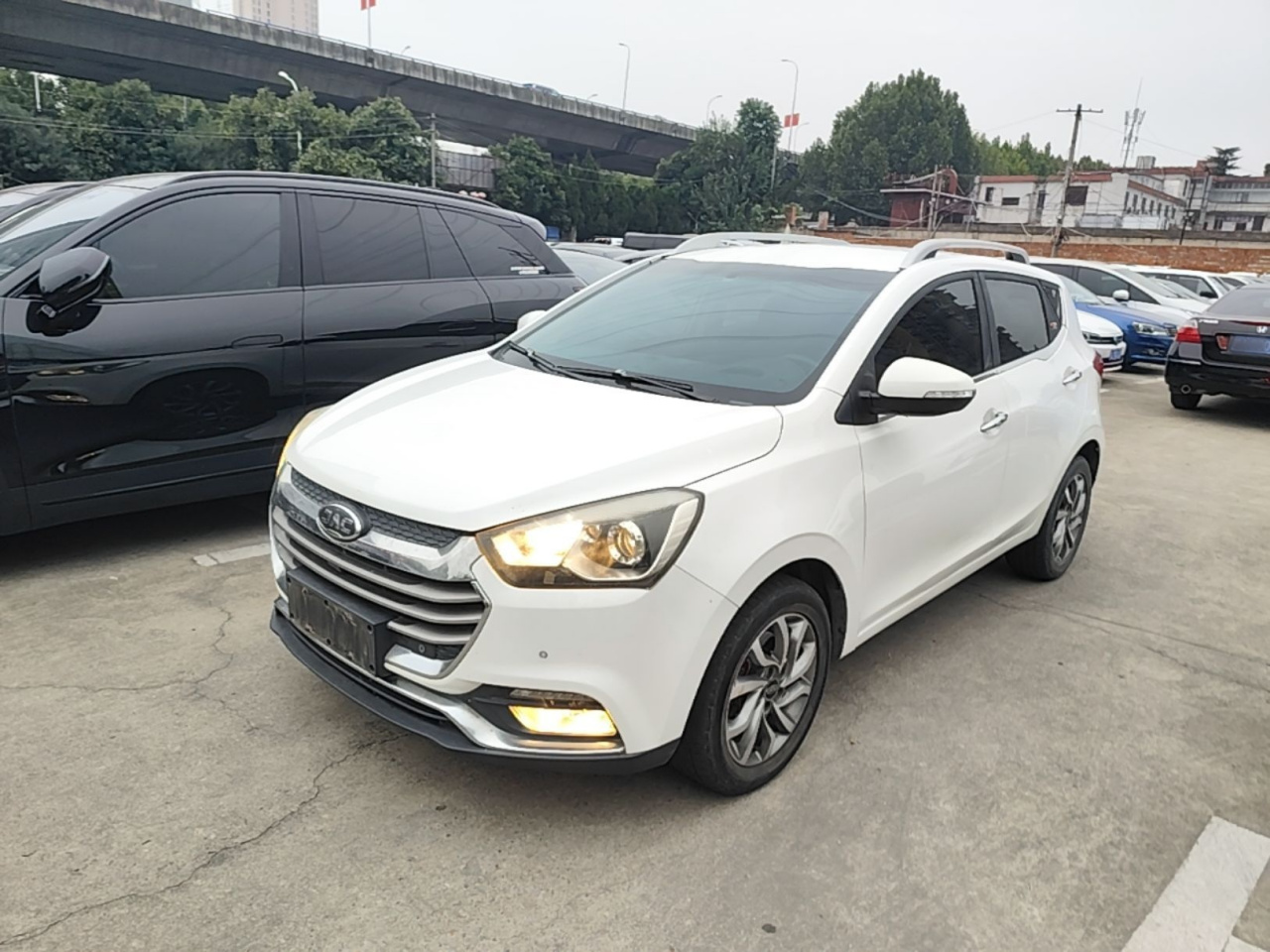 JAC Refine S2 2017 1.5L MT Luxury Smart