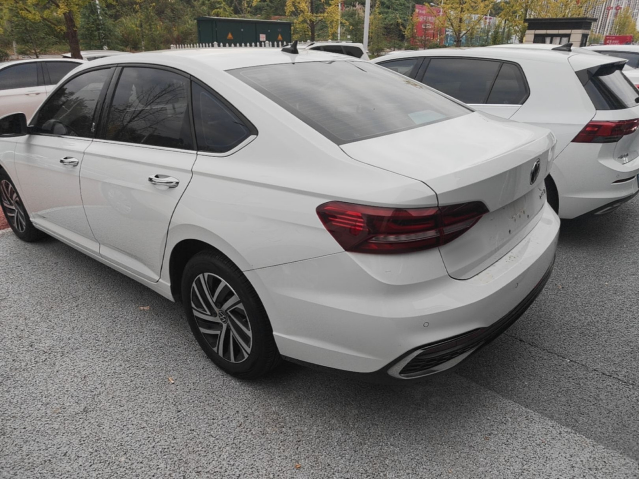 Lavida 2023 Facelift 1.5L AT photo 4