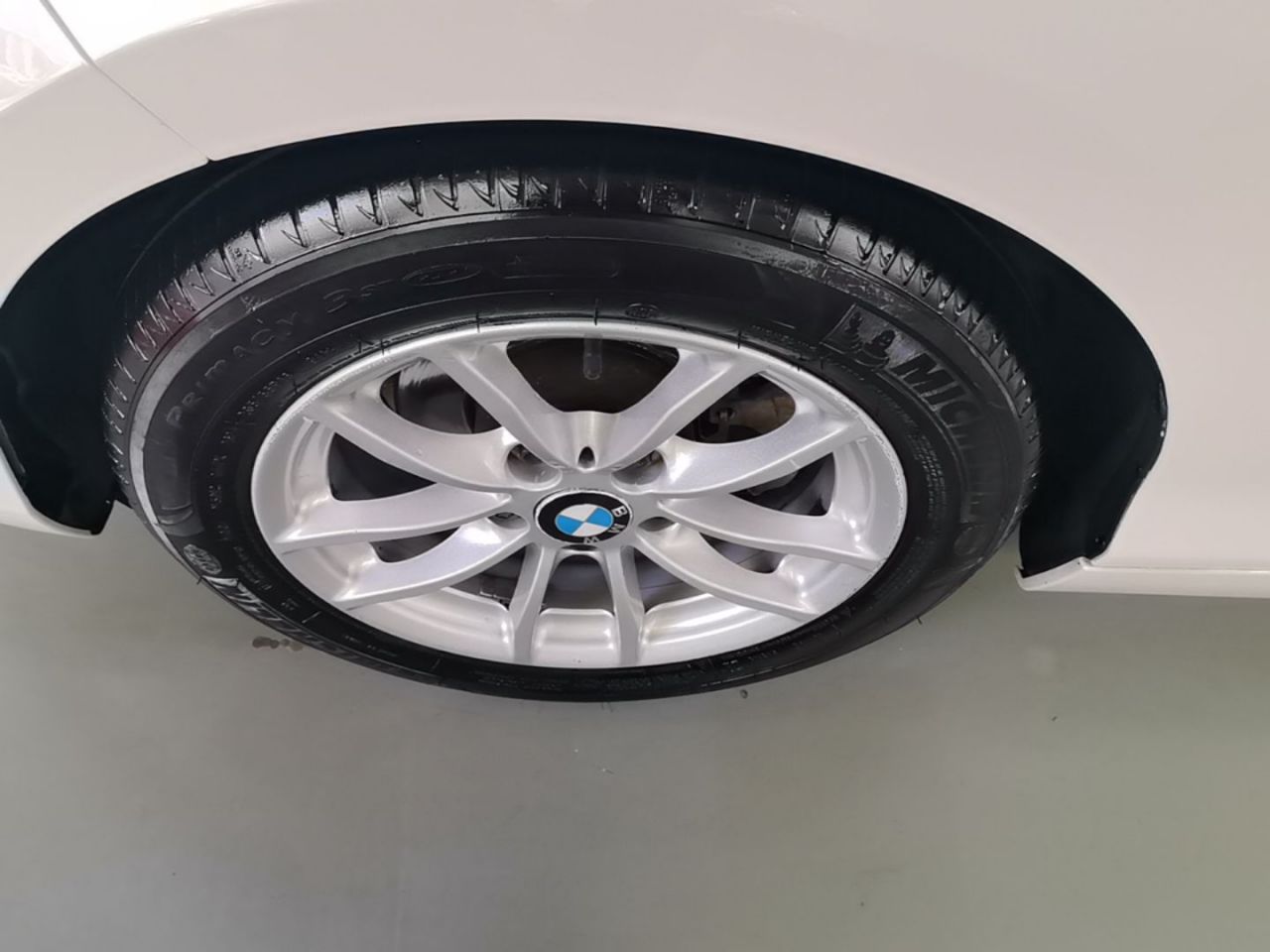 2 Series Imported 2015 218i photo 2
