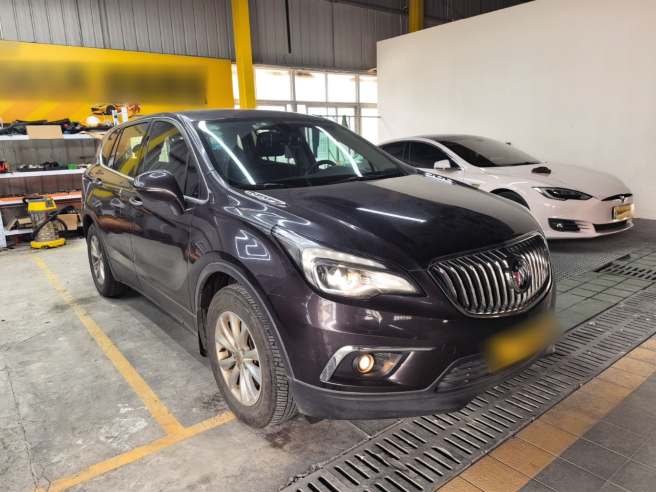 Envision 2017 28T AWD Elite photo 3