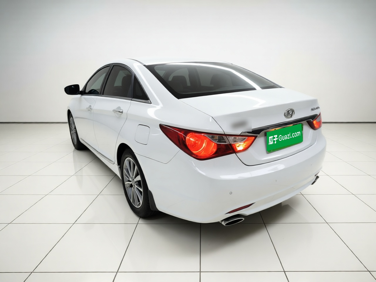 Sonata 2015 Classic 2.0L AT Luxury photo 4