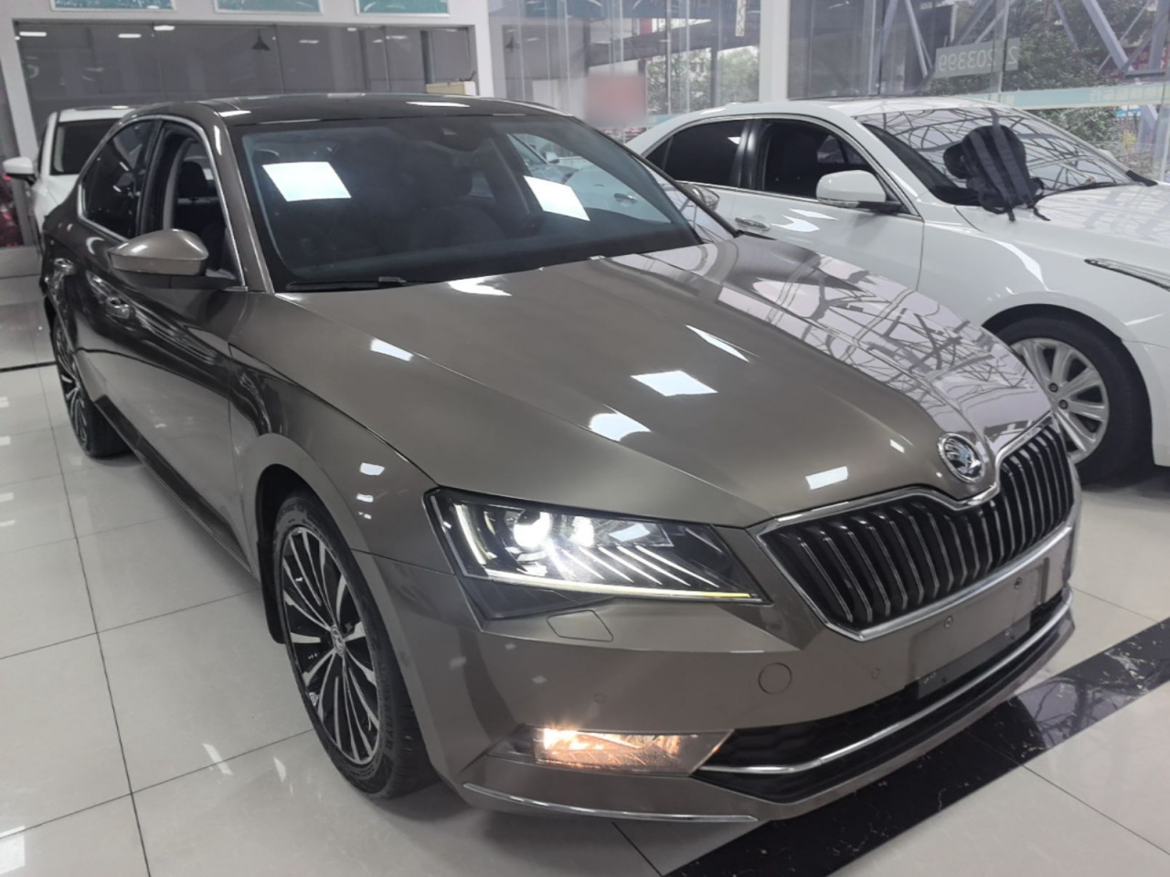 Superb 2018 TSI330 DSG Luxury China V photo 3