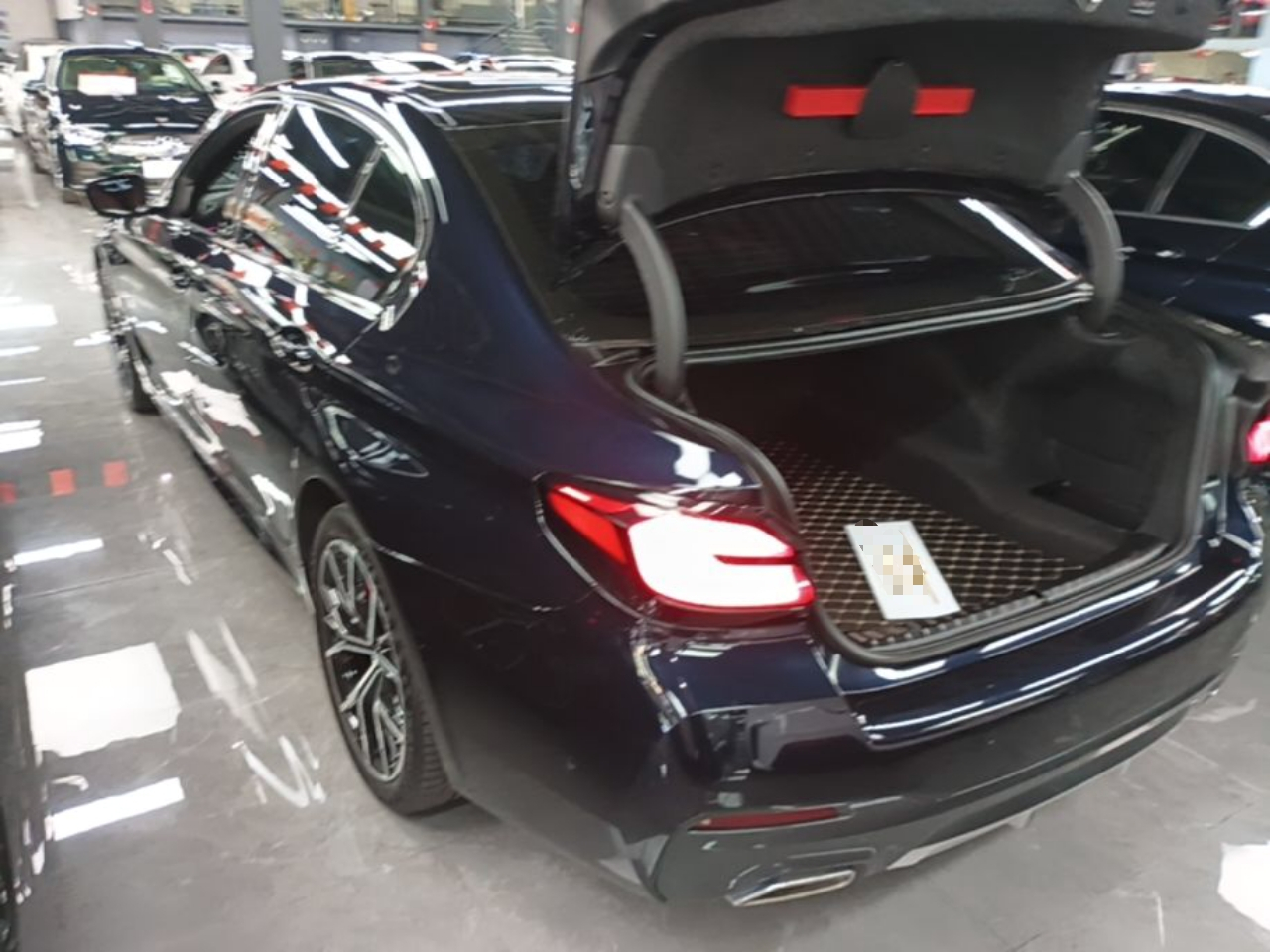 5 Series 2023 530Li Exclusive M Sport Package photo 4