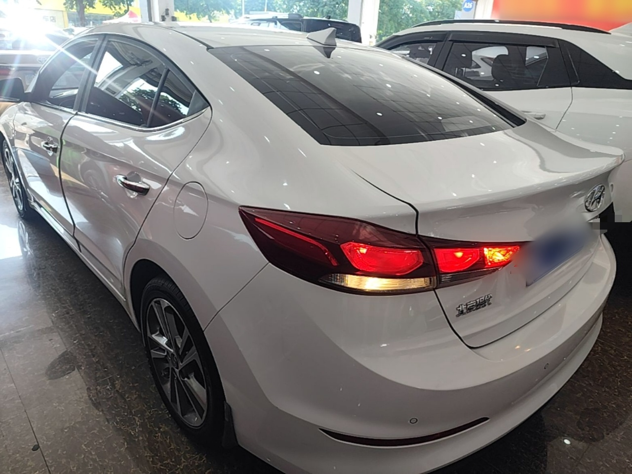 Elantra 2016 1.6L AT Smart Elite photo 4