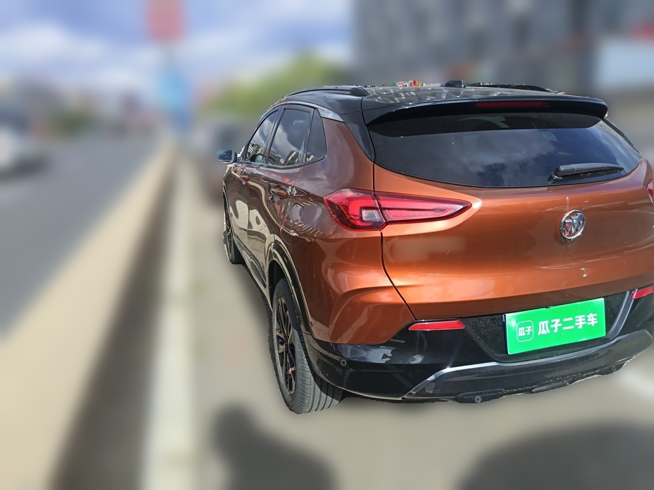 2020 20T CVT Luxury photo 4