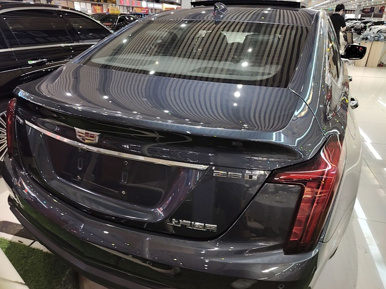 CT5 2022 28T Luxury Standard photo 5