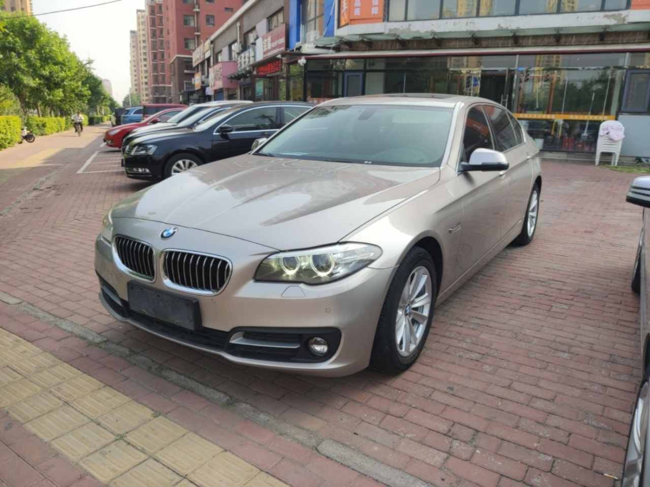 5 Series 2017 520Li