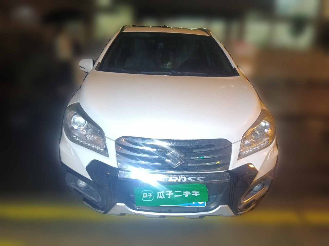 2014 1.6L CVT RWD Elite photo 2