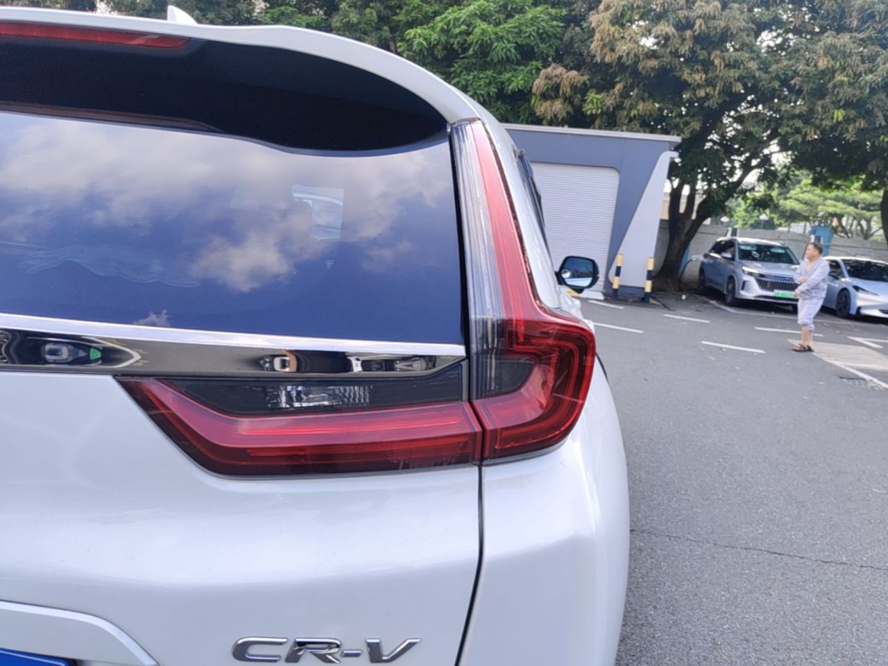 CR-V 2021 Hybrid 2.0L RWD photo 2