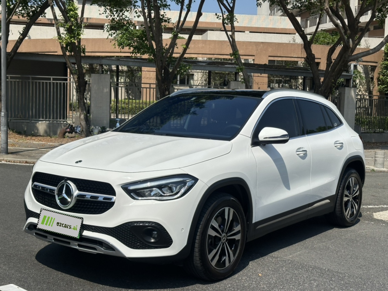GLA 2023 GLA 220