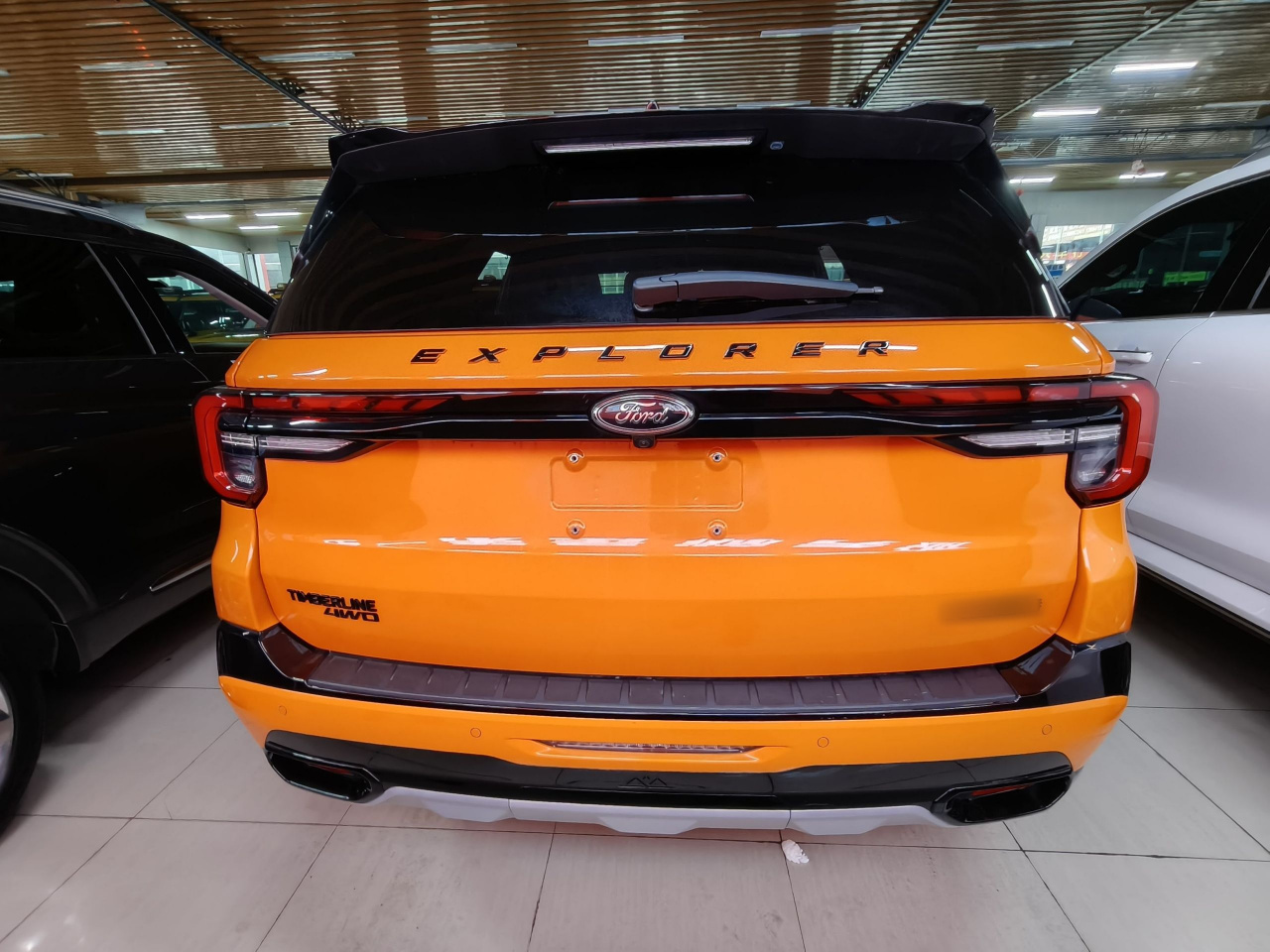 Explorer 2024 2.3T EcoBoost Summit 7-Seater photo 5