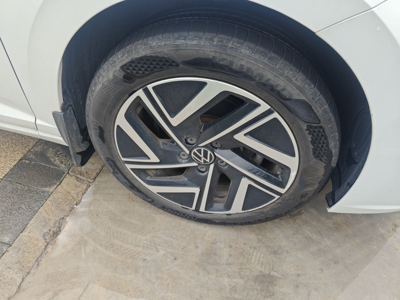 Sagitar 2023 280TSI DSG Plus photo 2