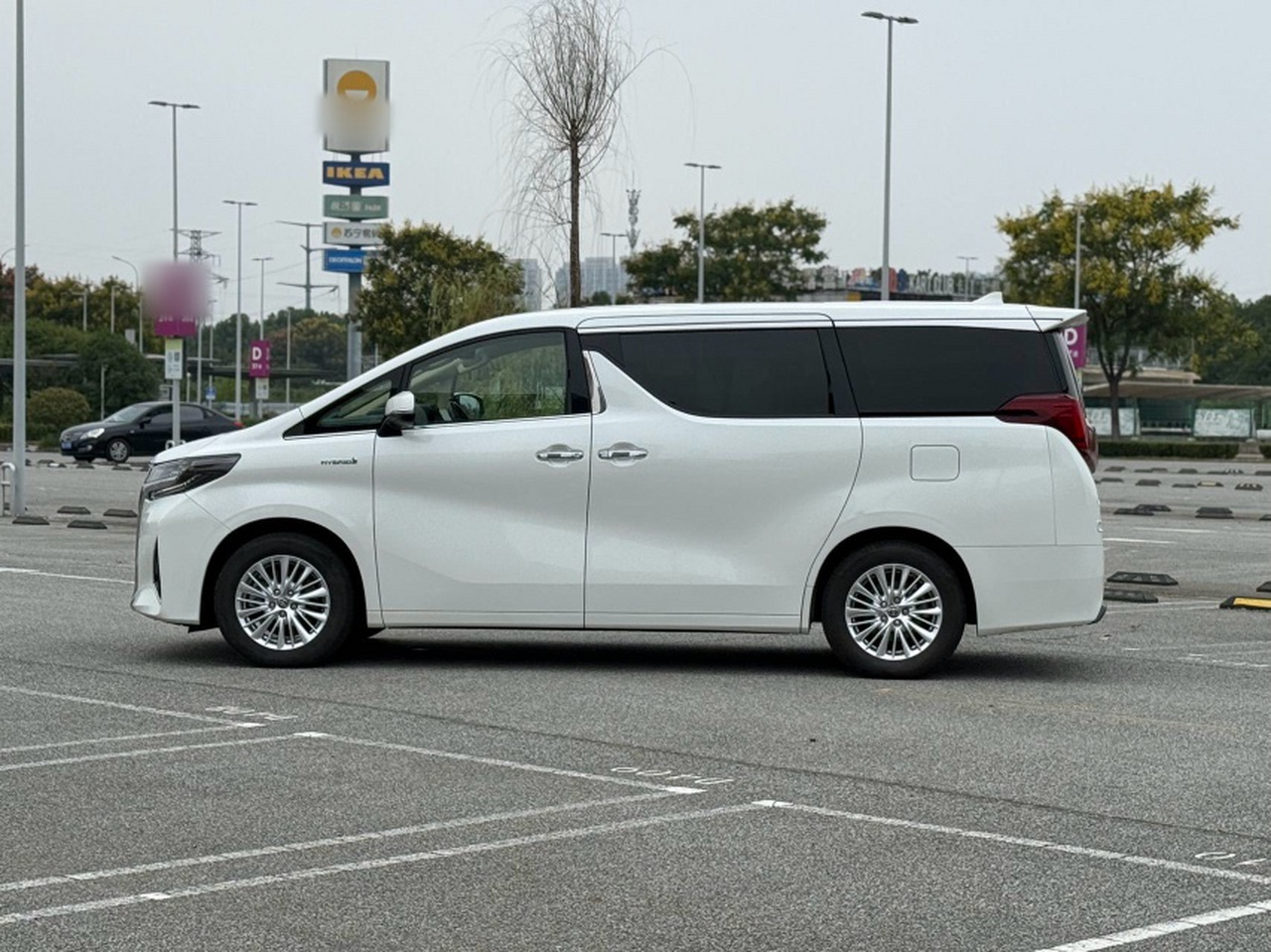 Alphard 2021 Hybrid 2.5L Premium photo 4