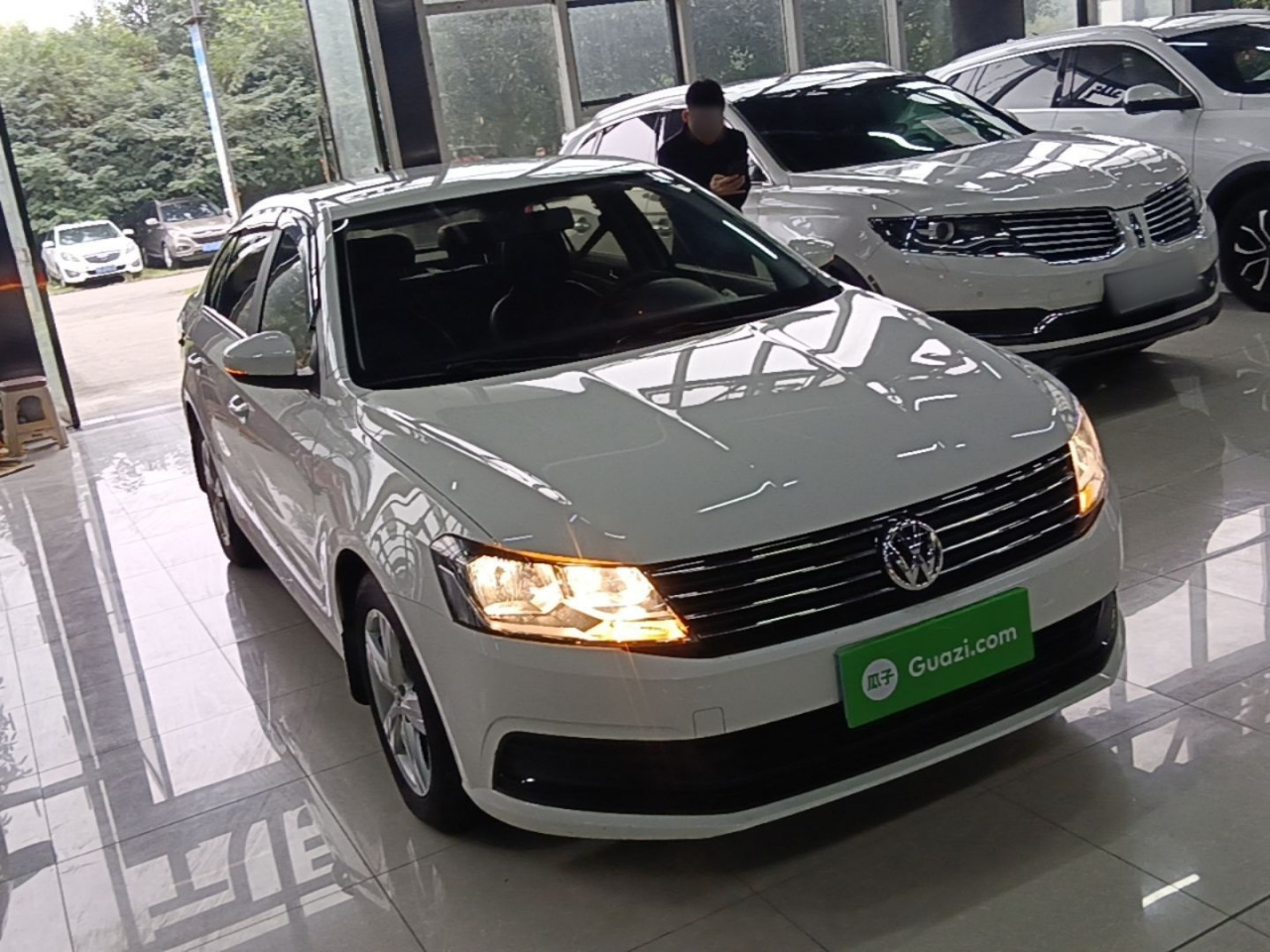 Lavida 2017 1.6L AT photo 3