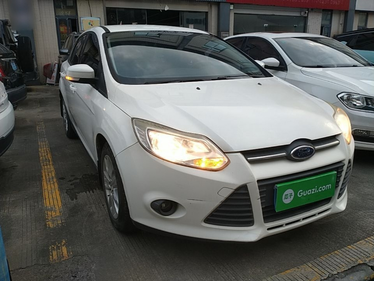 Focus 2012 Sedan 1.6L MT Comfort photo 3
