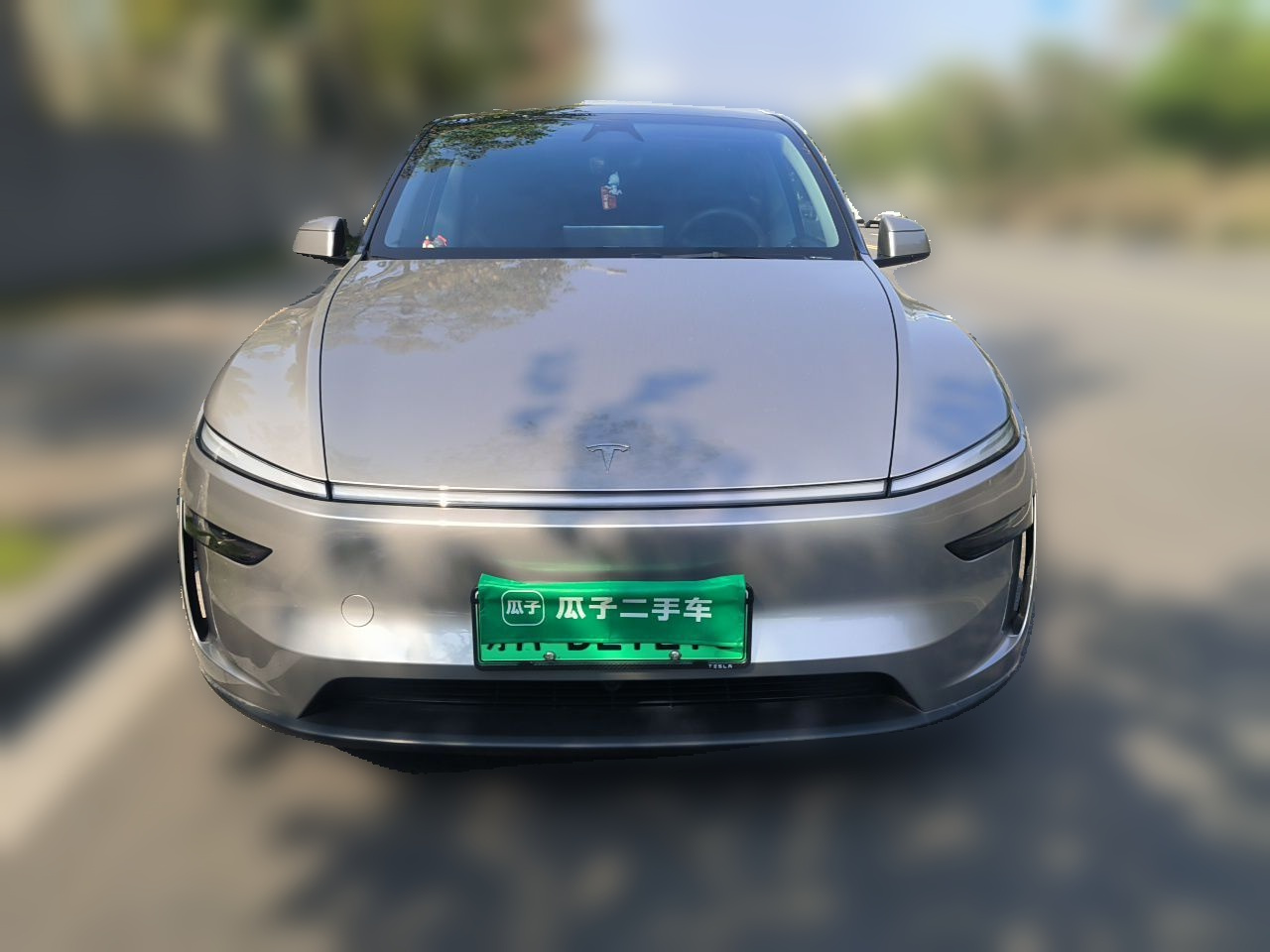Model Y 2025 RWD photo 2
