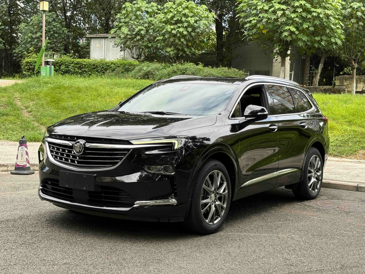 2022 652T AWD Exclusive Flagship 6-Seater