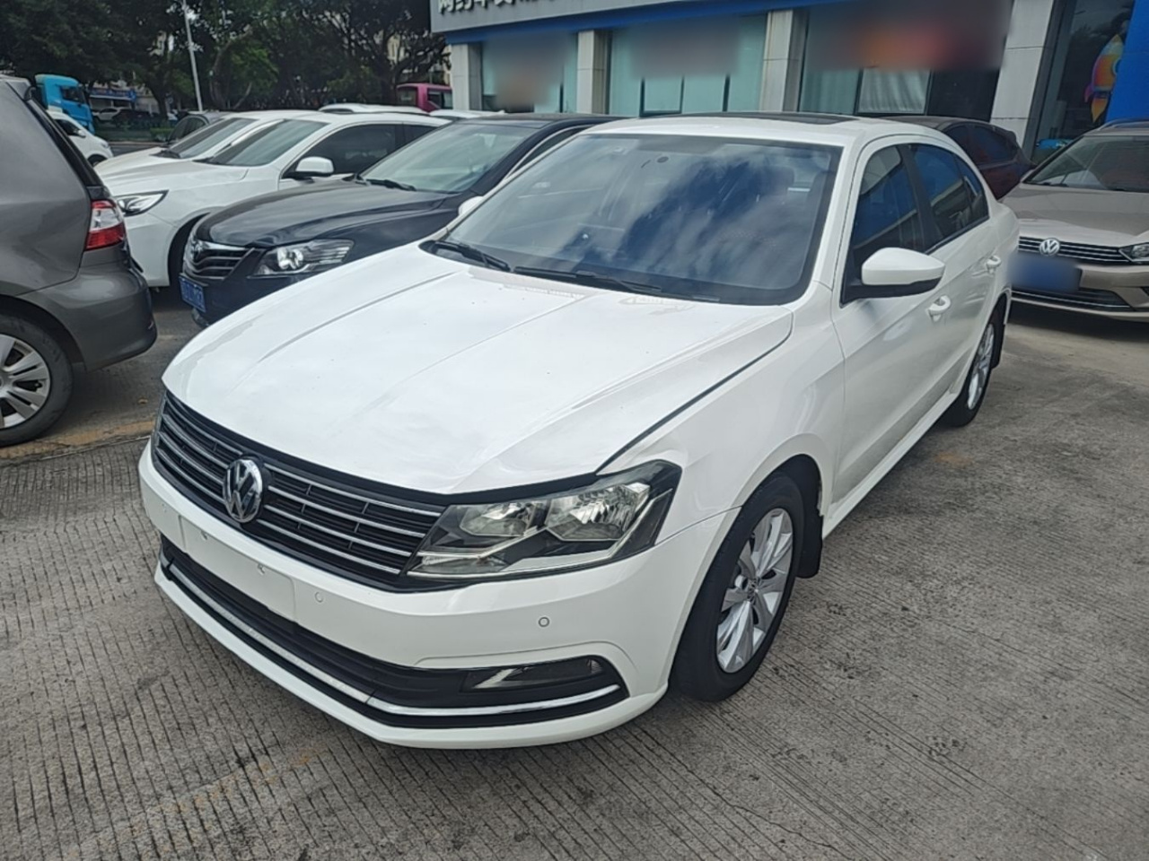 Lavida 2015 1.6L AT Comfort