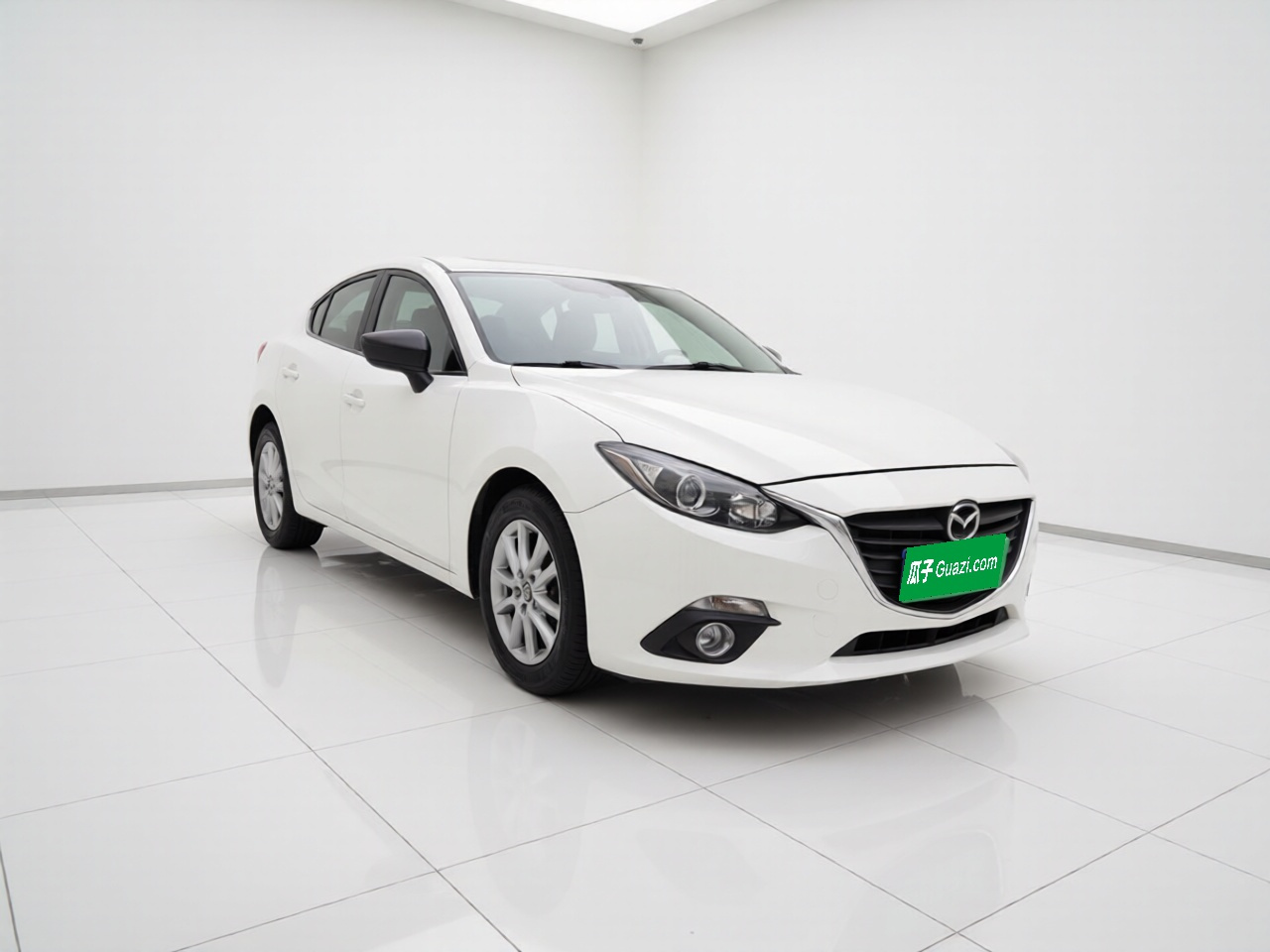 3 Axela 2014 Sedan 1.5L MT Comfort photo 3