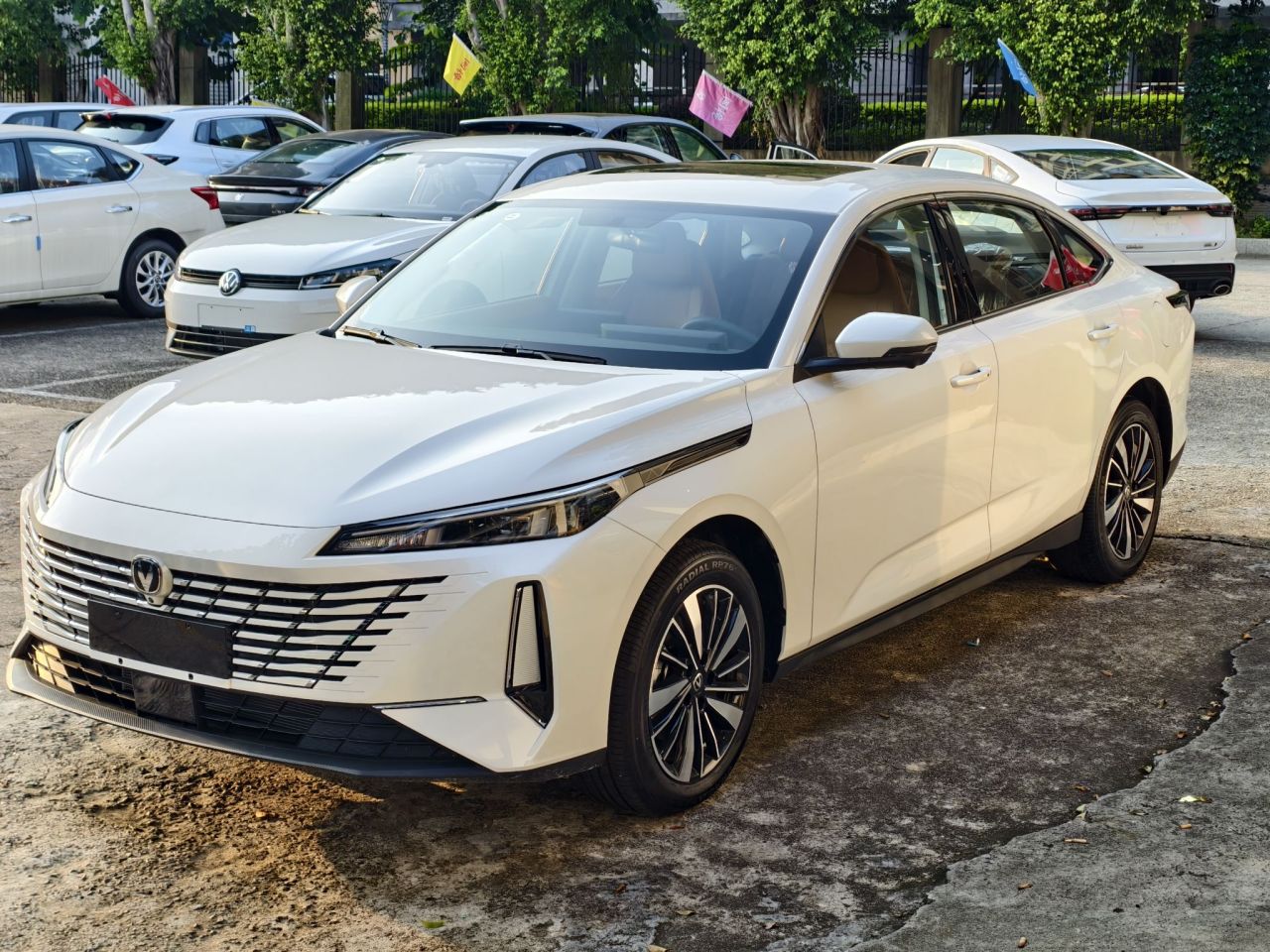 Eado PHEV 2025 145KM
