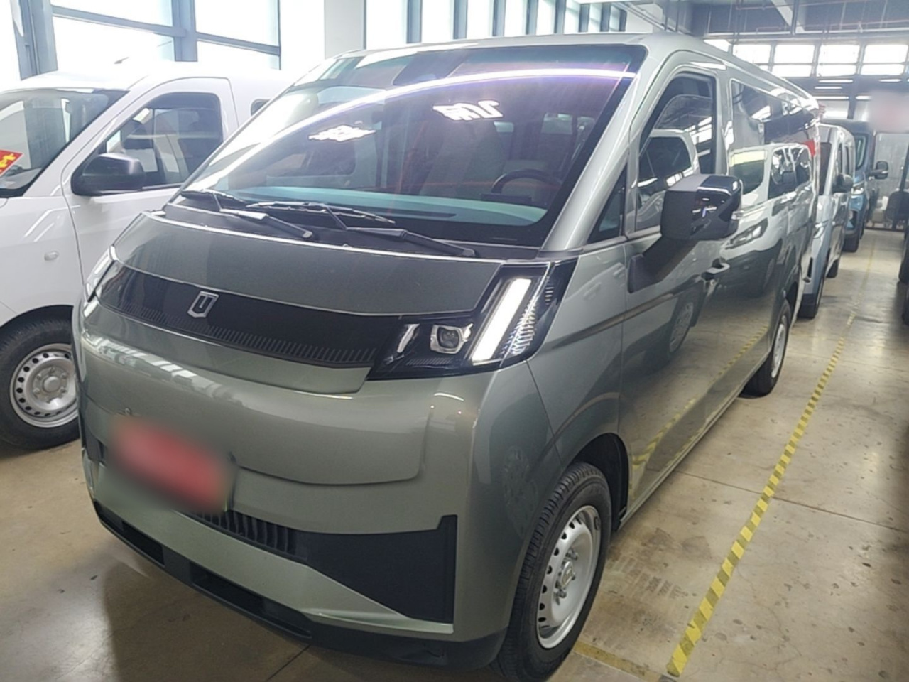 V 2025 V7E 51.4kWh