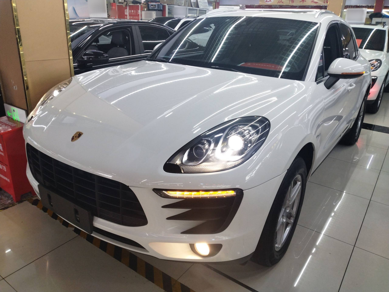 2017 Macan 2.0T