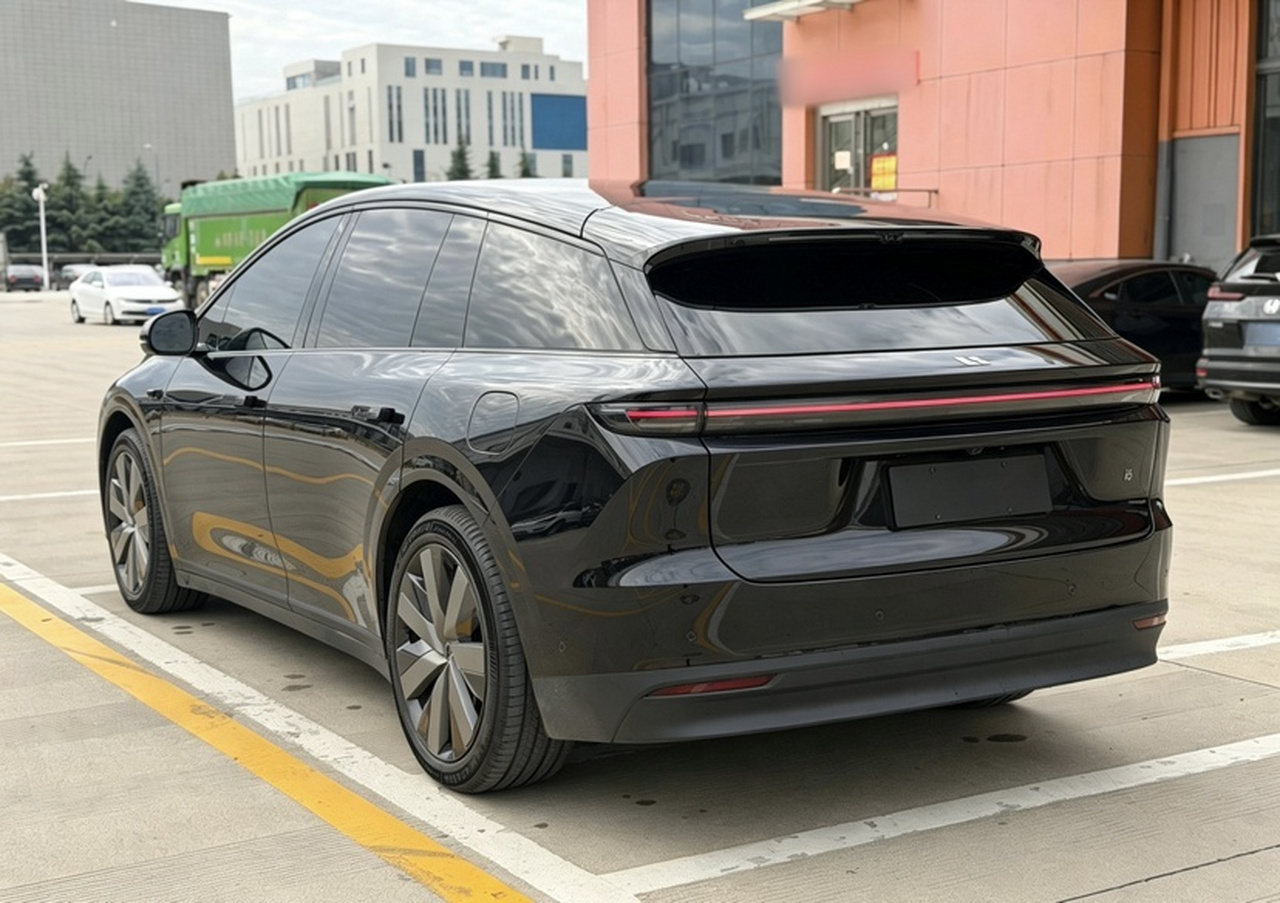 Li Auto i6 2025 AWD Standard photo 4