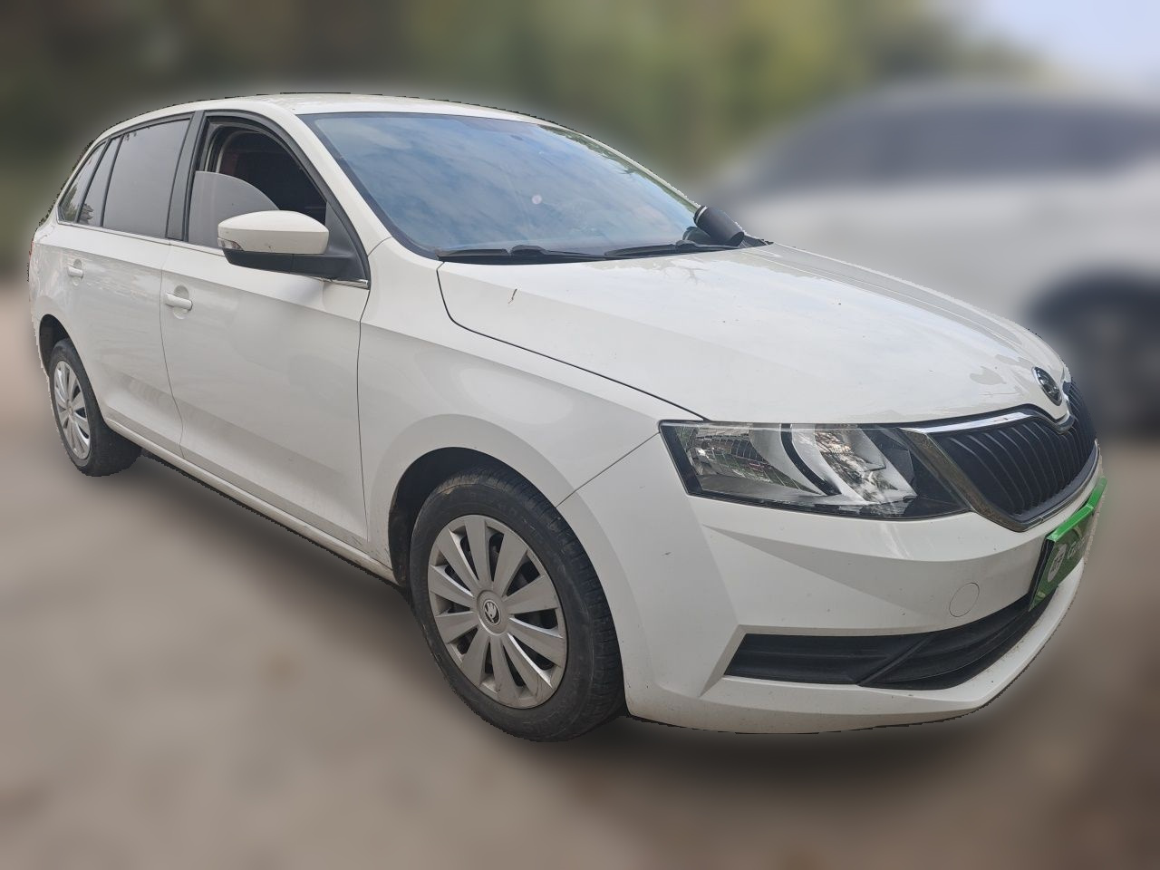 Rapid Spaceback 2018 1.6L AT Standard photo 3