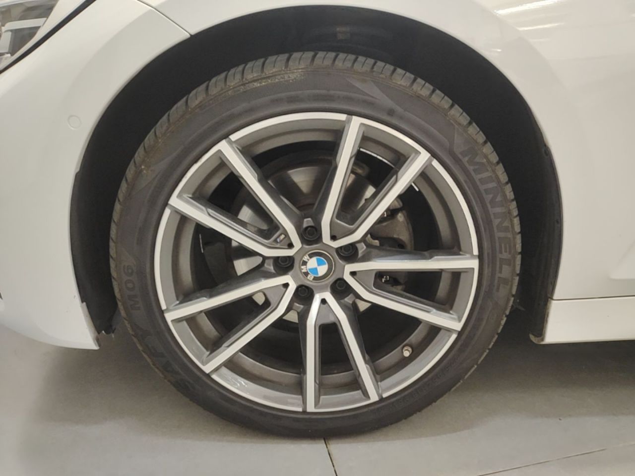 3 Series 2021 Facelift 325Li M Sport Package photo 3