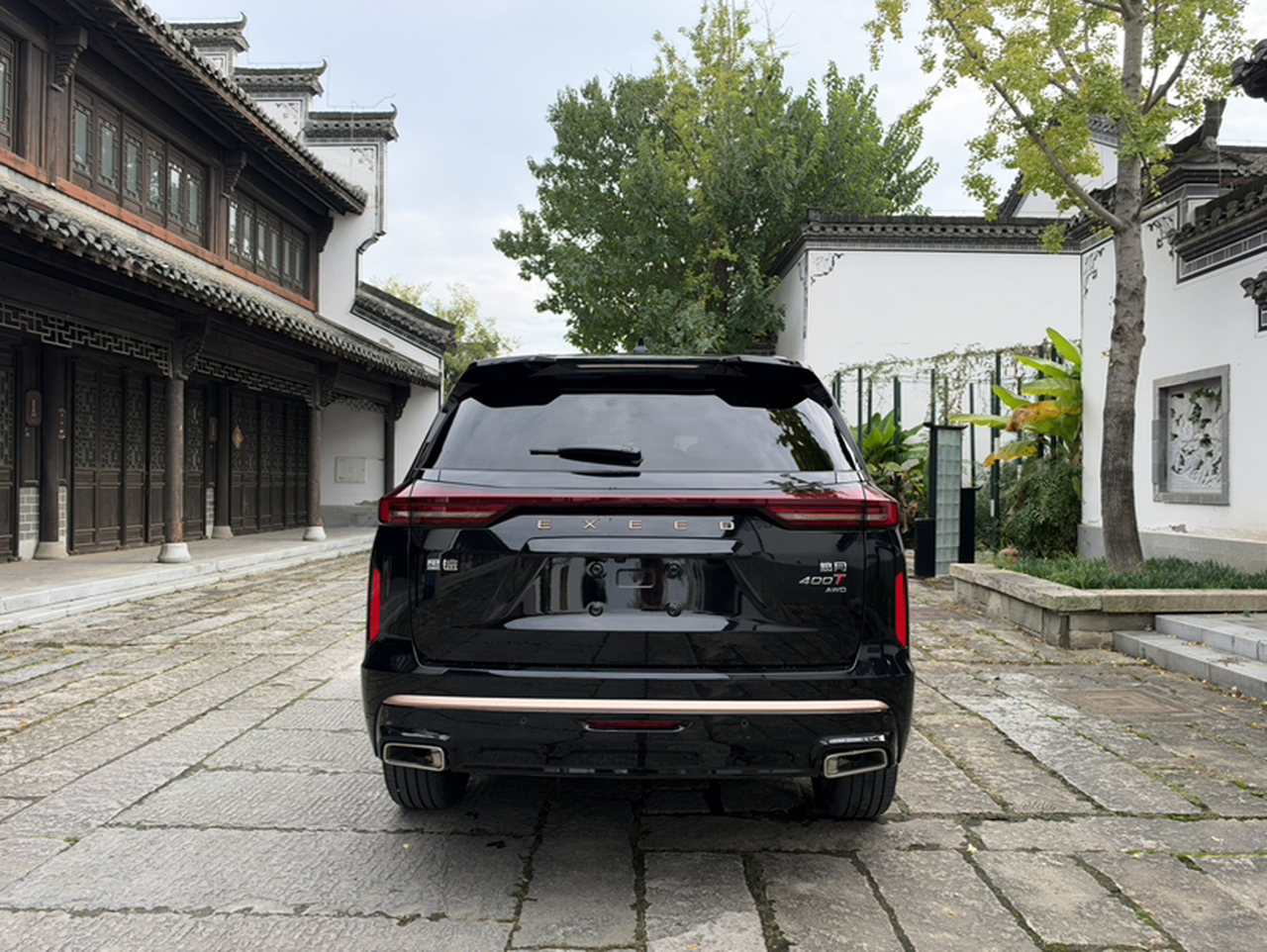 2023 400T AWD 7-Seater photo 4