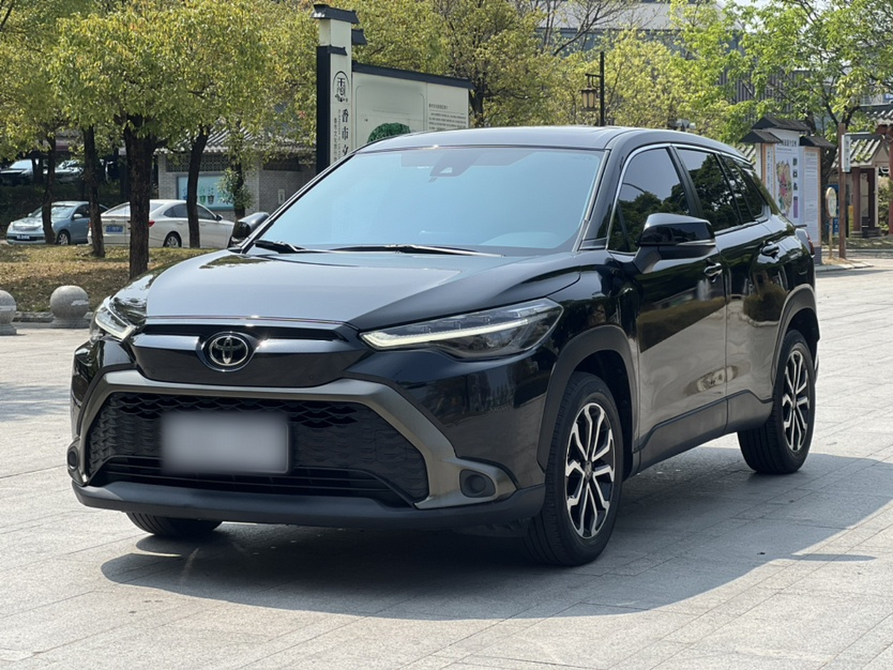 Frontlander 2022 2.0L CVT Luxury