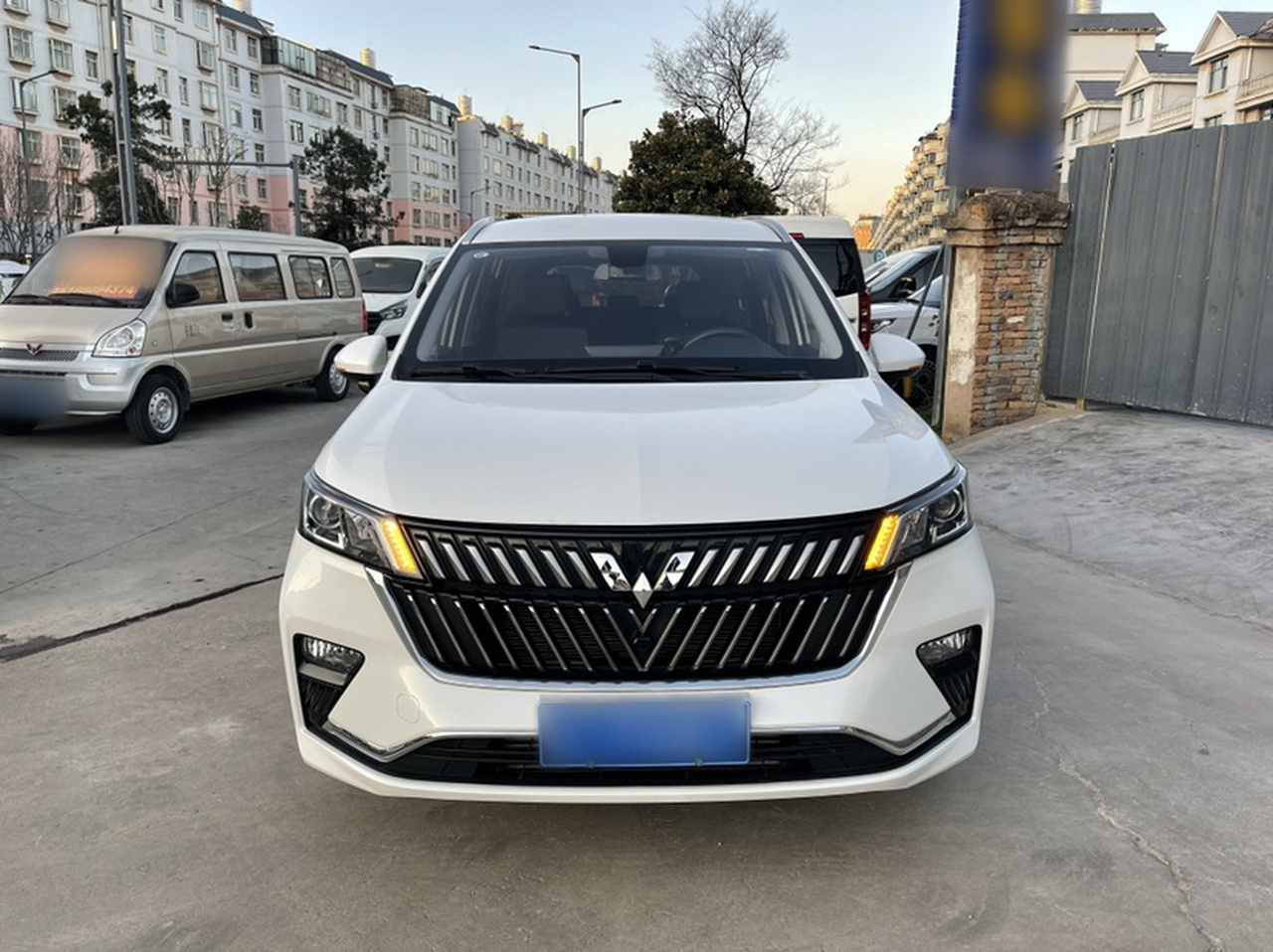 Wuling 2022 1.5T CVT Smart Luxury photo 4