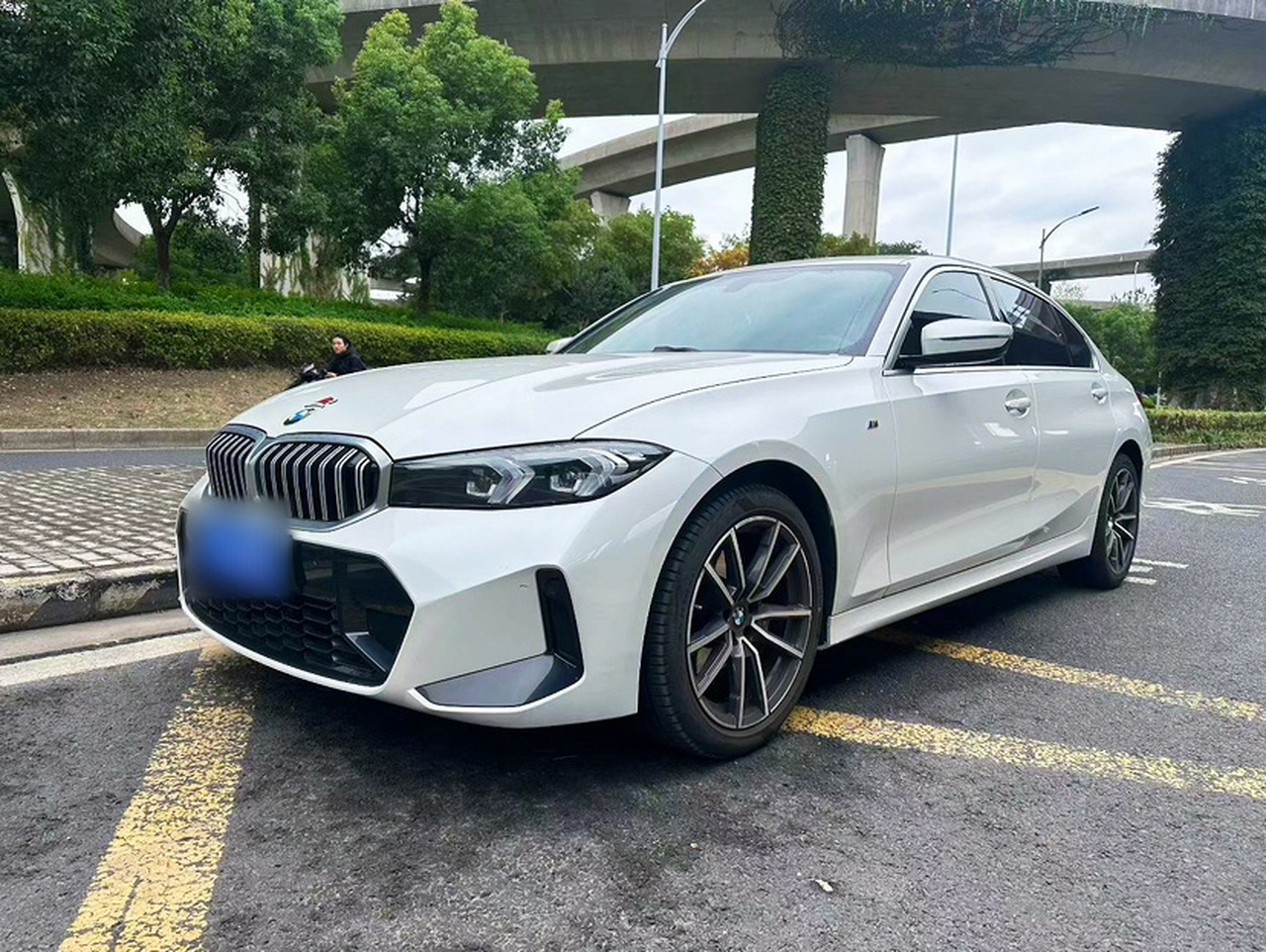 3 Series 2023 320Li M Sport Package