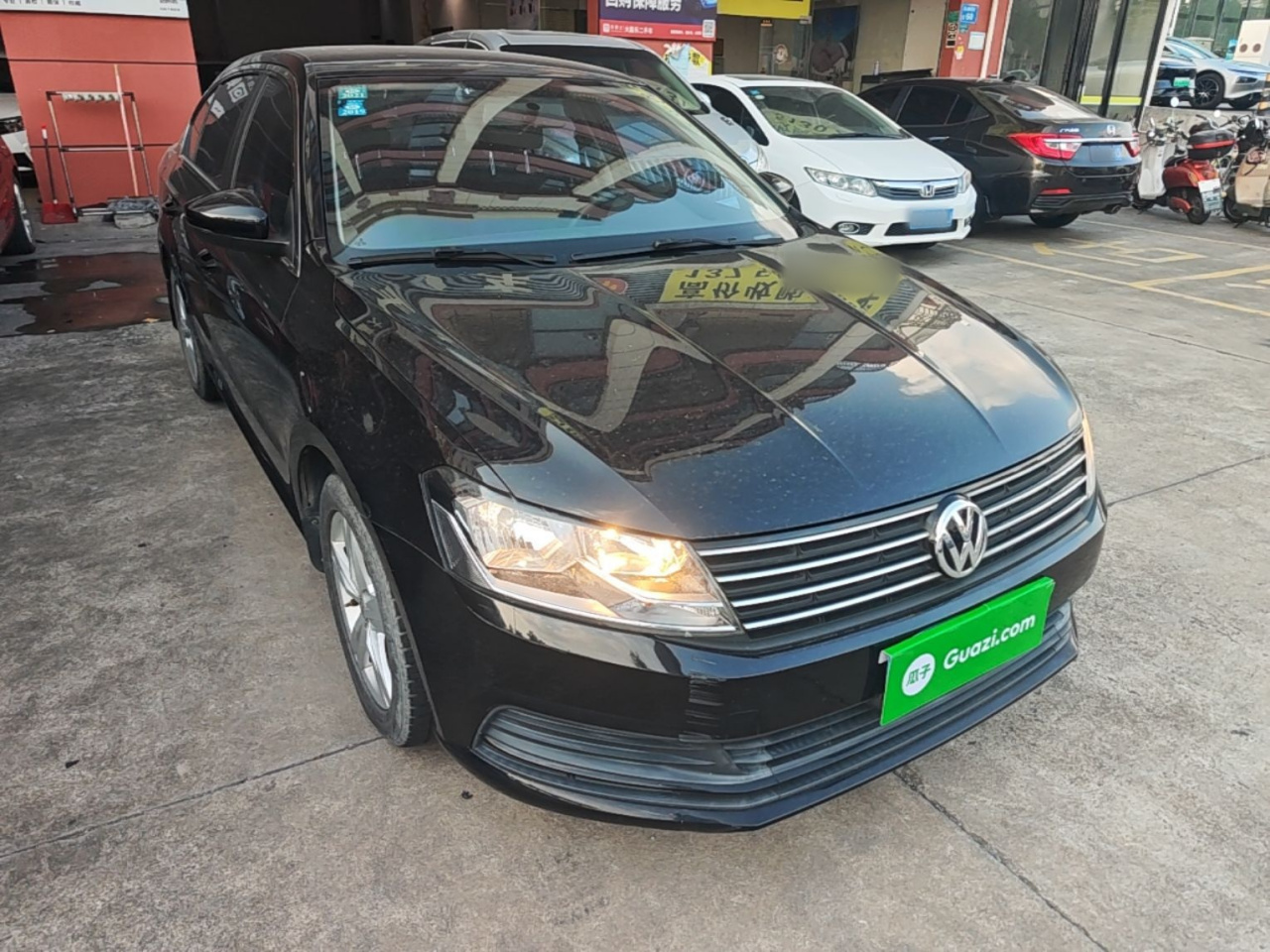 Lavida 2017 1.6L AT photo 3