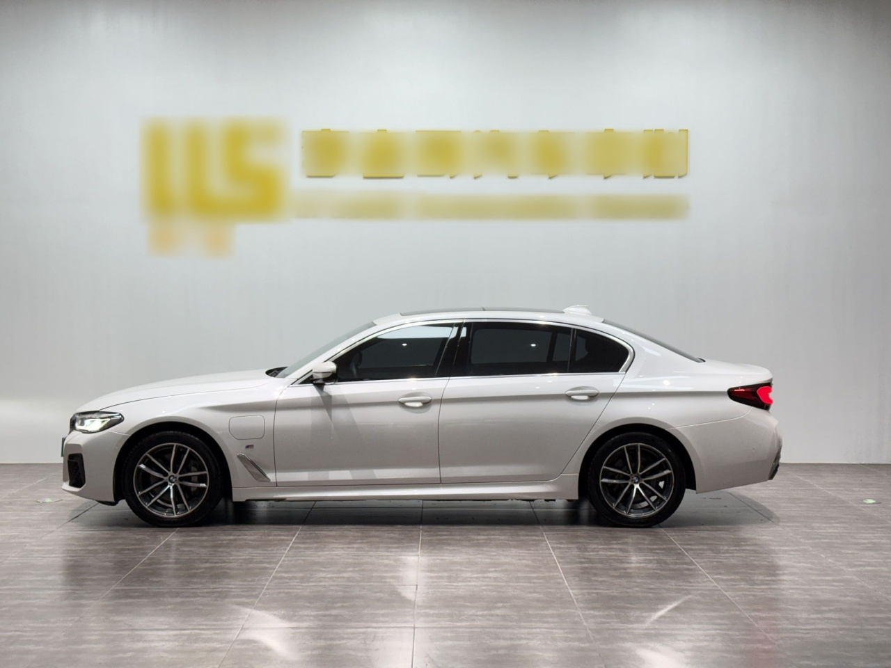 5 Series EV 2021 Facelift 535Le M Sport Package photo 4