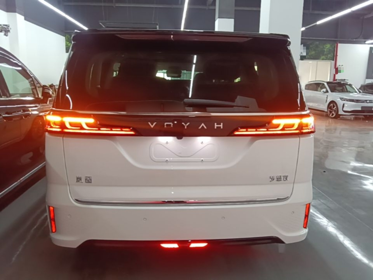 Voyah Dreamer 2022 0 Long Range 605km photo 5