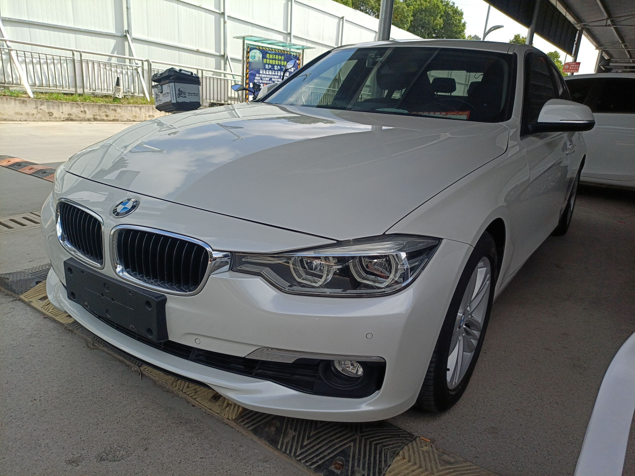 3 Series 2016 320Li Progressive