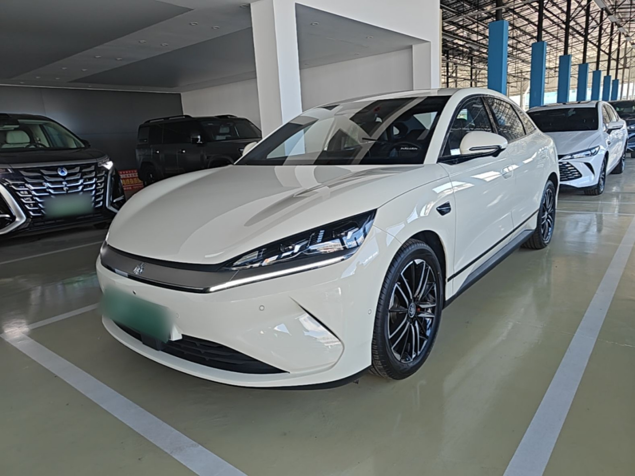 Qin L 2025 EV 545KM Excellence