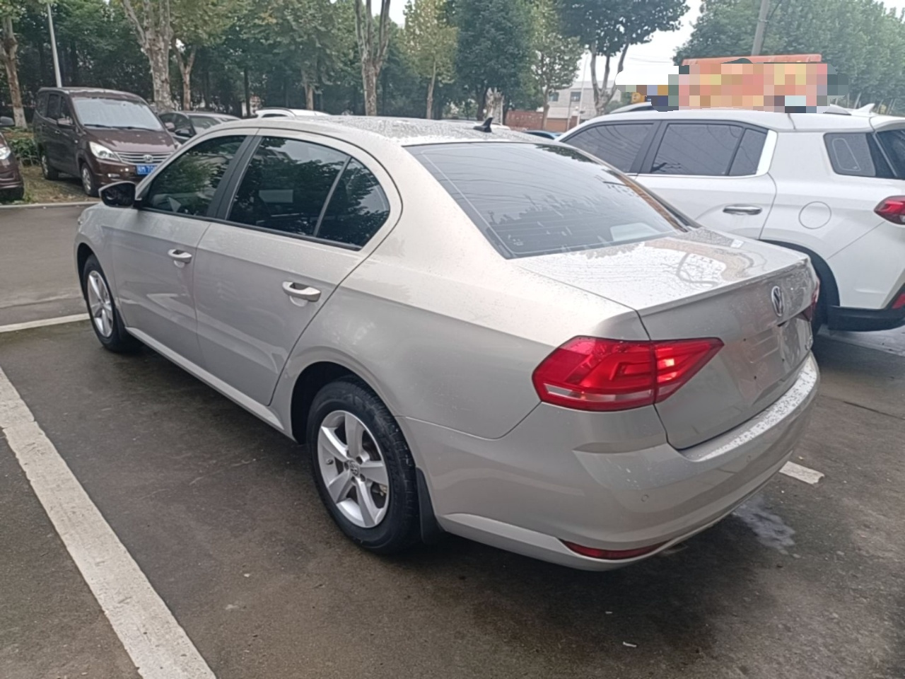 Lavida 2015 1.6L AT photo 4