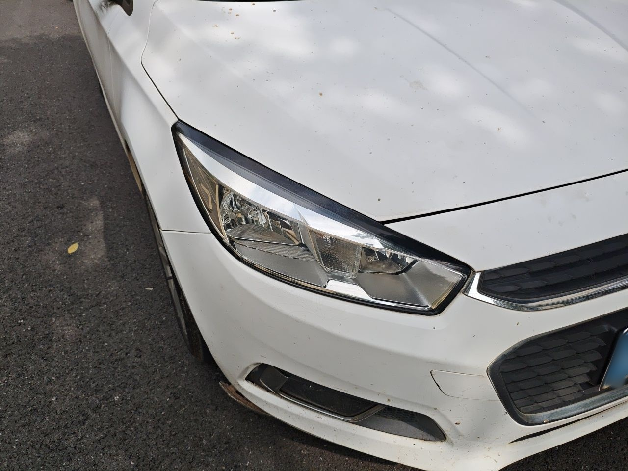 2015 1.5L AT Luxury photo 4