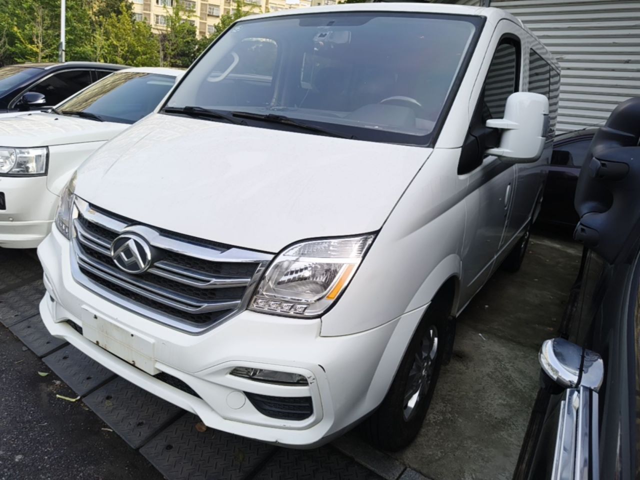MAXUS V80 2020 2.0T AMT PLUS City Short Wheelbase 5/6-Seater