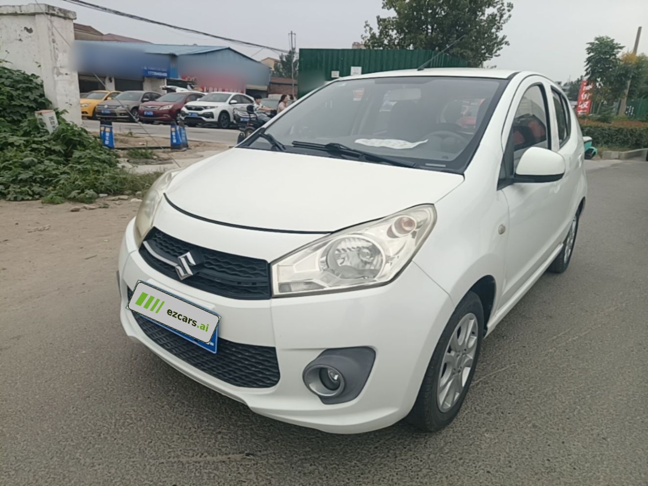2013 1.0L MT Luxury
