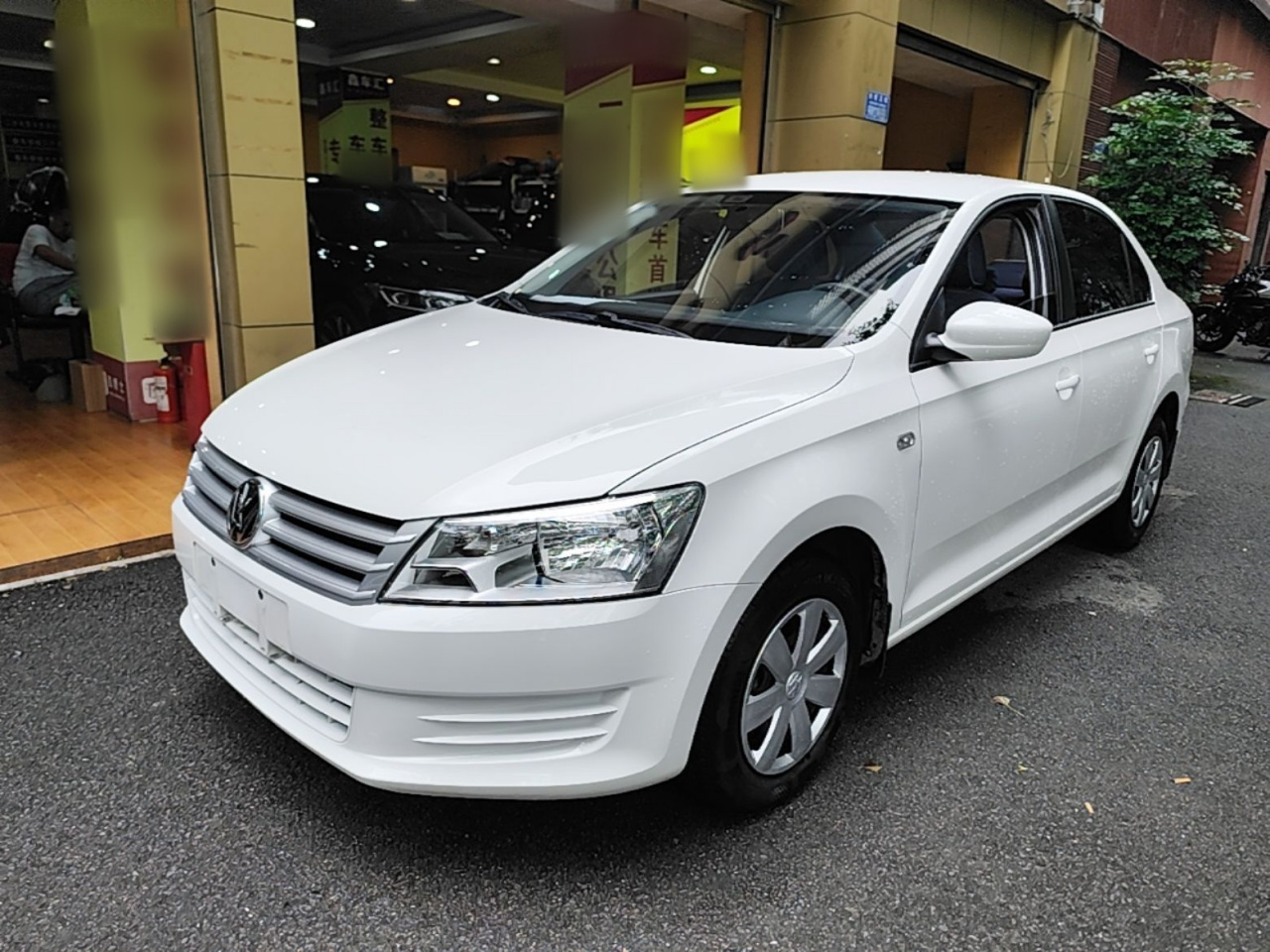 Santana 2015 1.6L MT