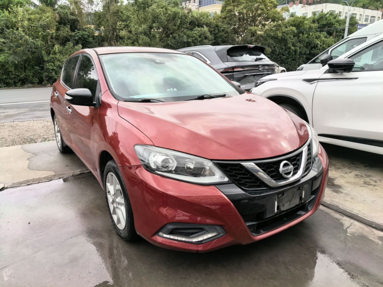 Tiida 2021 1.6L CVT photo 3