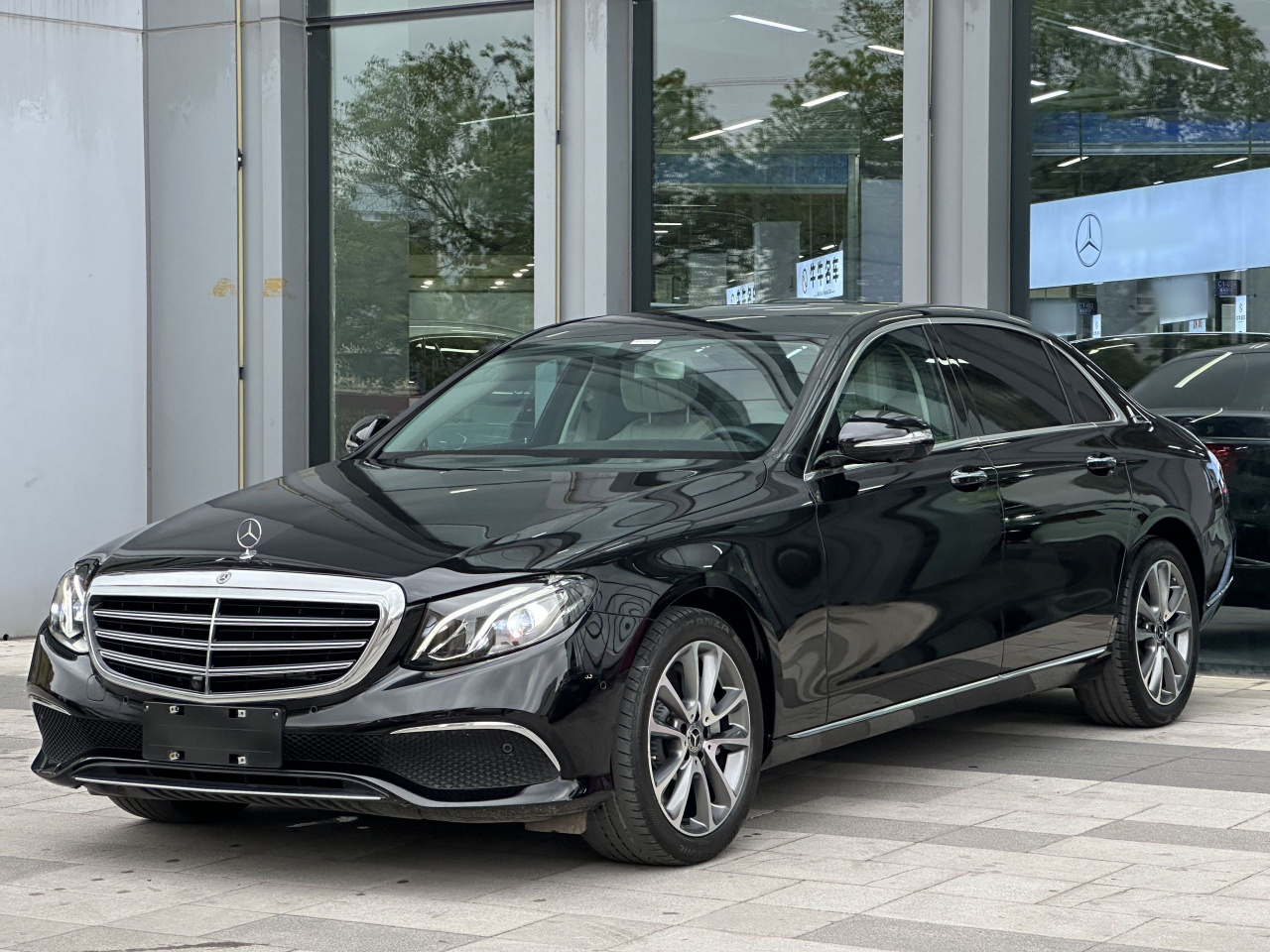E-Class 2018 Facelift E 300 L Luxury